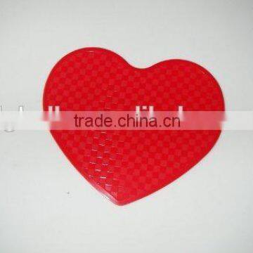 silicone heart shape slip resistant cup mat