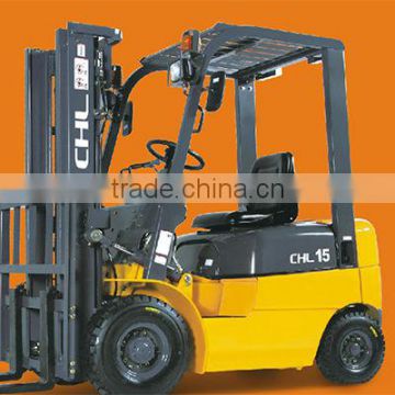 ENGINE POWERED FORKLIFT 1-1.8T