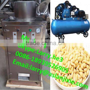 pine cone peeler machine/Siberian pine nuts peeler/peeling machine for pine nuts