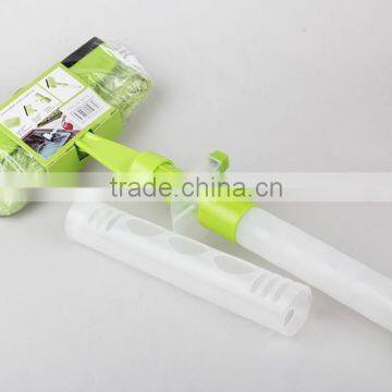 hot sale sprinkler and handheld cleaning brush clear for home or office or glass