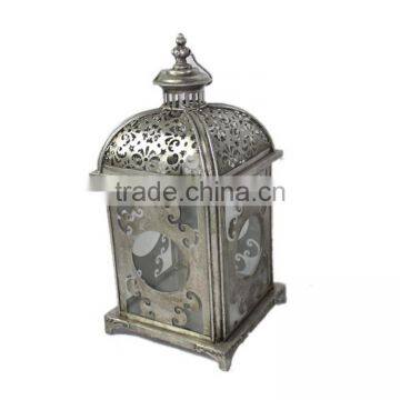 Creative Design Garden Decor Antique Iron And Glass Metal Hand Lantern