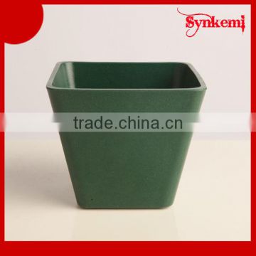 Square shaped corner flower pot