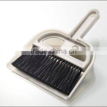 popular mini dust pan and brush broom set DL7001