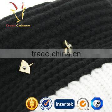 Fashion Scarf Knitting Patterns Free Knitted Black And White Cashmere Scarf photo-4