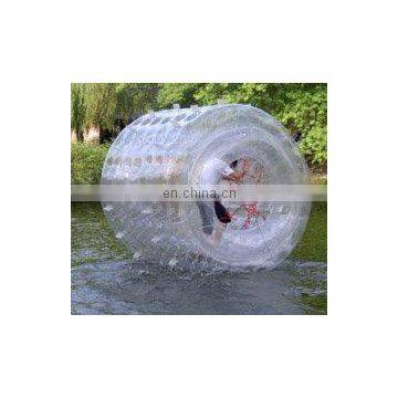 Inflatable water roller, inflatable rolling cylinder,