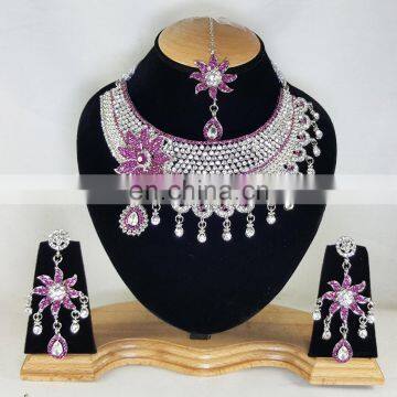 Much More Heart Beated Pink Stone Silver Plated Necklace Earrings Set