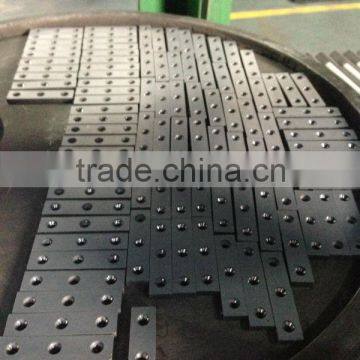 Tungsten carbide cutting strips with three holes