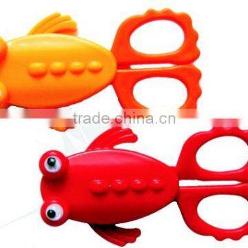 goldfish scissor