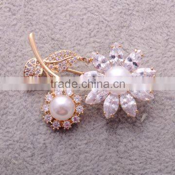 Fashion Elegant Women Flower Brooch Gold Plated Crystal Brooch Mother's Day Gift / photo-4