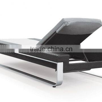 Hot Sale Outdoor Furniture Rattan Sunbed photo-5
