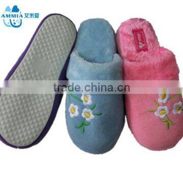 Lady indoor plush slippers new designs winter warm slippers