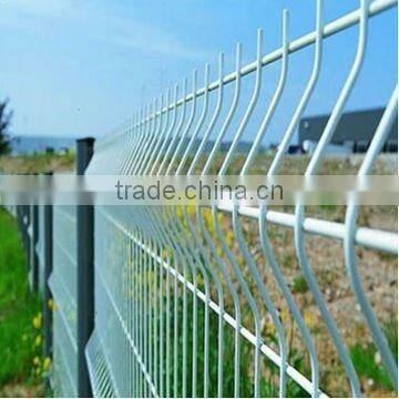 Supply Coated Border Green Garden Wire Mesh Fence photo-2