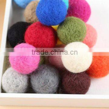 2016 New Design Felt Balls/felt Balls Rug/felt Balls Carpet/felt Balls Garland photo-3