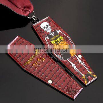 Custom design 120mm dyed black folding Halloween skull medal