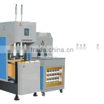 PET blow molding machine
