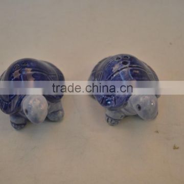 Marine series of embossed 3D ceramic turtle-shaped salt pepper bottle