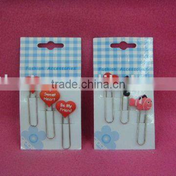 CLIPS IN HEART DESIGN