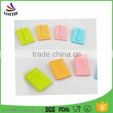 High Quality Promotional Portable Silicone Key Bag Flexible Silicone Card Case Fashion Key Holder Wallet photo-2