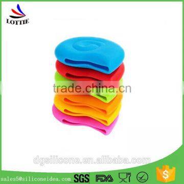 Promotional novetly design silicone folding cup for gift collapsible silicone cup