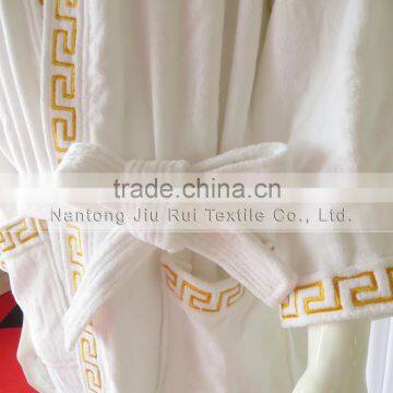 Wihte With Embroidery Autumn And Winter Design Fashion Family Robes Shower Homewear Coral Fleece photo-5