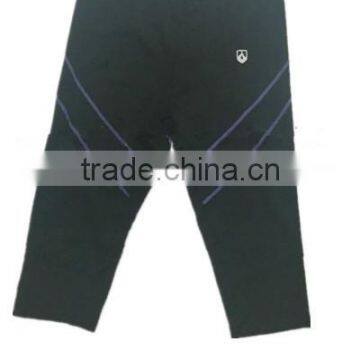 Women Sport Capri Pants photo-3