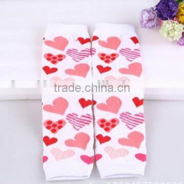 Wholesale price valentine knitted baby kids leg warmers newborn heart knit leg warmers design