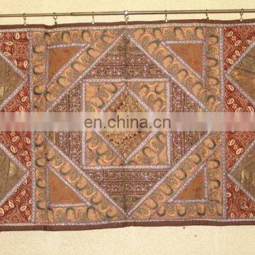Customized Wholesale Old Sari Silk Cotton Patchwork Tapestry Wall Hangings photo-6