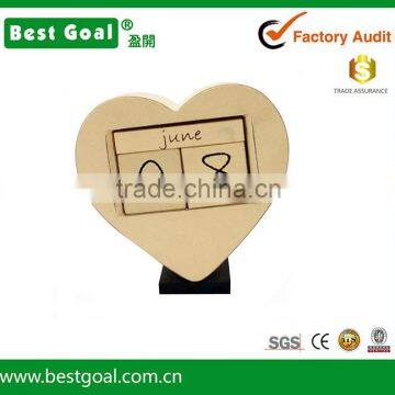 Shabby Chic Heart Shaped Wooden Perpetual Calendar Wood Blocks