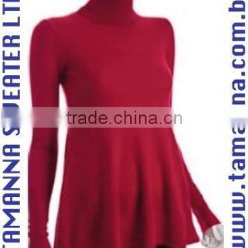 Light knitted ladies tunic