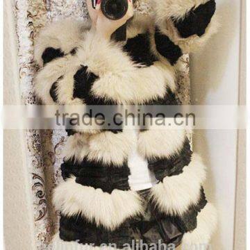 Winter natural fur coats sheep skins women black and white sheep coats