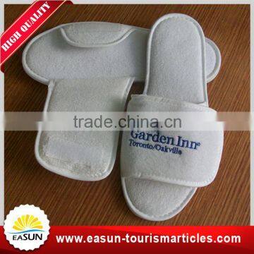 High quality disposable plush hotel slippers With Customized Logo