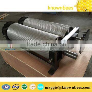 Beeswax Foundation Sheet Embossing Machine With Roller Length 650mm photo-5