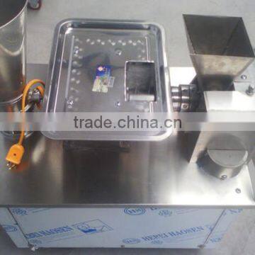 Frozen dumplings making machine/India samosa making machine