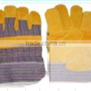 A gree heat resistant welding gloves