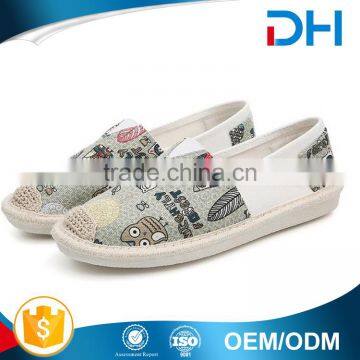 Woman Slip-on Weave Fashion Canvas Shoes With Different Color photo-2