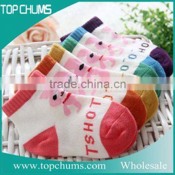 Soft comfortable fashion tabi socks import from china