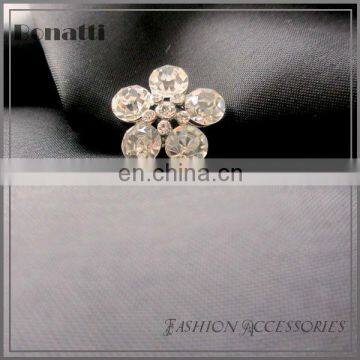 fashion crystal brooch