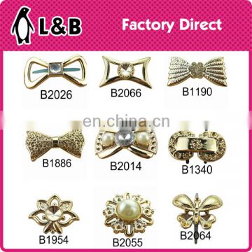 Fashion lady shoe decorative flower pattern gold cheap plastic shoe buckle