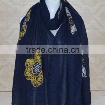 Wholesale Fall Winter Fashion Embroidery Design Flower Woman Cotton Shawl