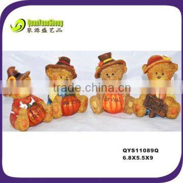 Harvest party decoration give thanks polyresin bear