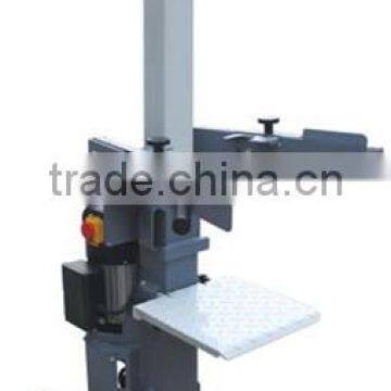 Vertical log splitter