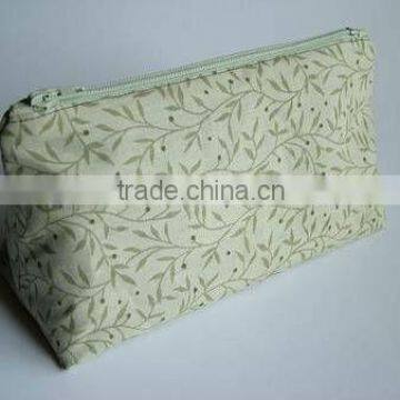 cosmetic bag