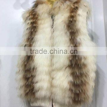 wholesale fashion lady's natural raccoon fur vest