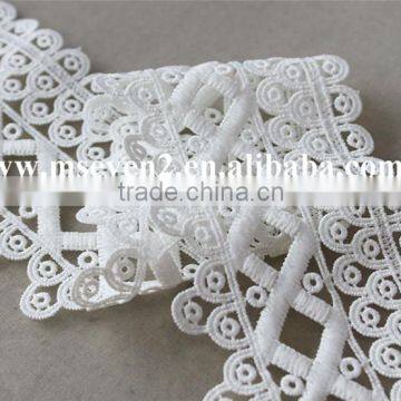 High Quality of Polyester Lace Trim, Chemical Lace Trim White Lace in 7 1/2 cm for Lady Garments photo-4