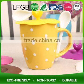 Newest Eco-friendly FDA LFGB Silicone Cup Holder /cup Cover photo-4