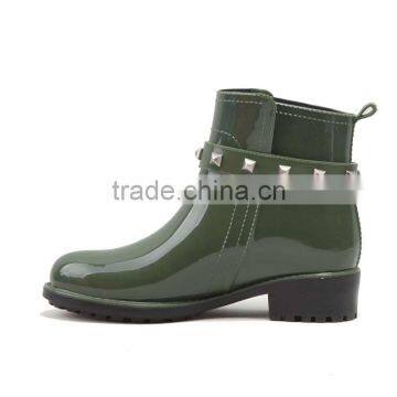 Fashion New Design Girls Ankle Low Pvc Rain Boot photo-4