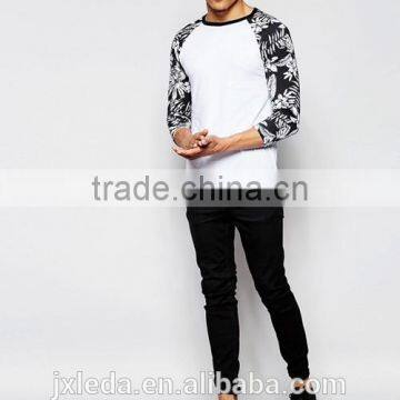Men Muscle Fit Floral Pattern Print Contrast Long Raglan Sleeve White T-shirt OEM Custom photo-4