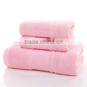 100% Cotton Emboss Face Towel photo-3