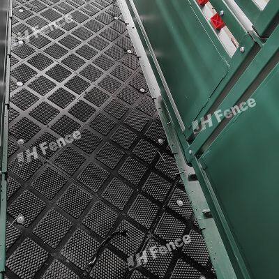 High Quality New Hydraulic Cattle Crush With Weighing Scale Essential Cow Farm Equipment photo-4