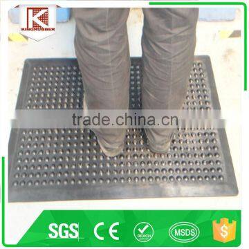 Rubber bubble top mat for industry